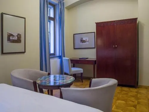 Aparthotel Orea Place Charles Bridge Praga